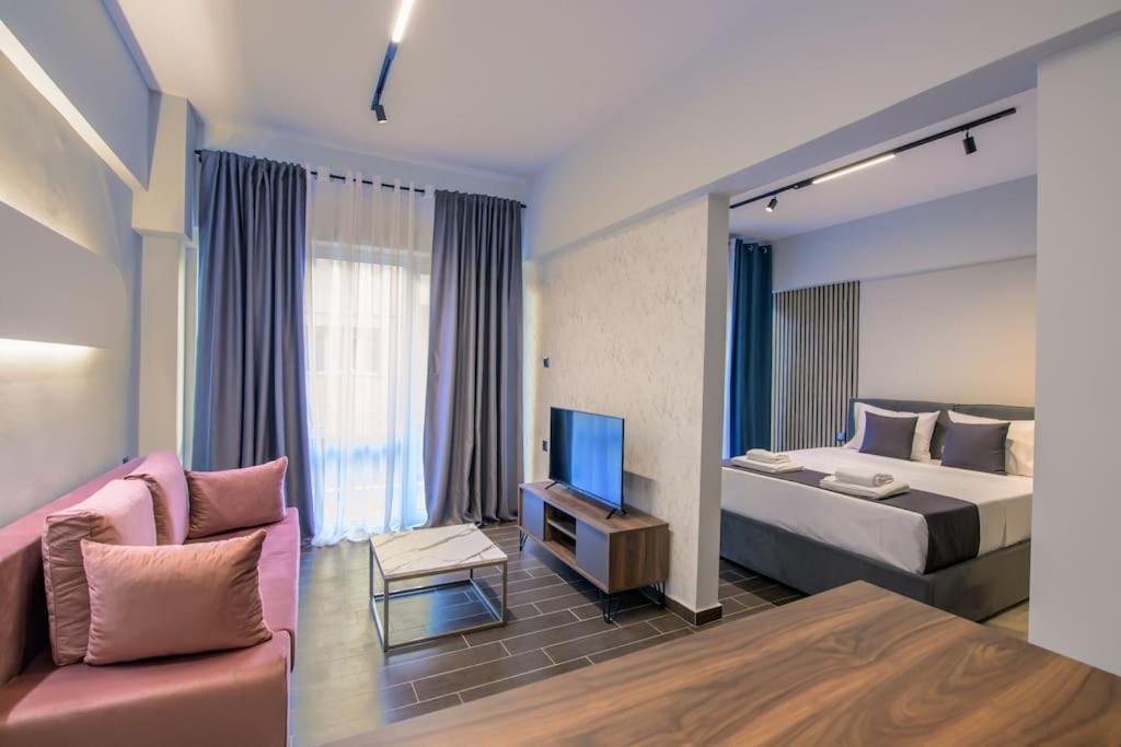 Luxury Central Apartment 4,1 Larissa Esterno foto