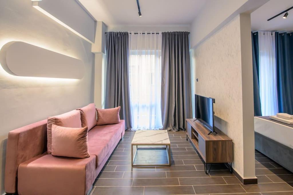 Luxury Central Apartment 4,1 Larissa Esterno foto