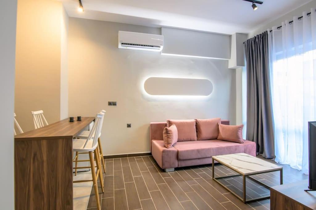 Luxury Central Apartment 4,1 Larissa Esterno foto